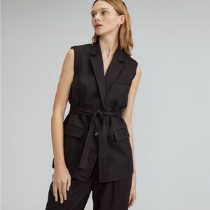 Everlane Sleeveless Blazer in Buttersmooth